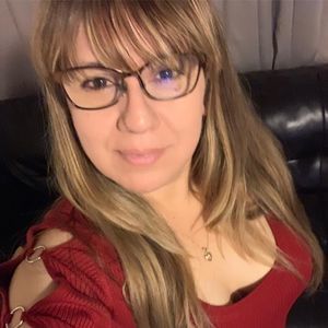 Meet your Posher, Andrea